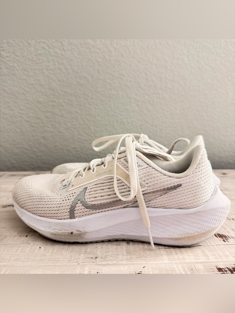 Nike Downshifter 13 Women’s Running Shoes White Gray Sneakers Size 5 DV3854-101 - Picture 7 of 13